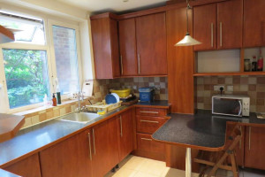 Dwójka w zadbanym, spokojnym domu z internetem i ogródkiem £125 i jedynka £95 blisko Finsbury Park