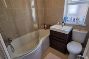 1 Room to let in a shared house