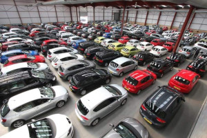 I CAR SALES AUTO-KOMIS polska obsługa, niskie oprocentowanie od 2,9%