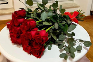 Sponsor hotel £200  Ealing  07404922878