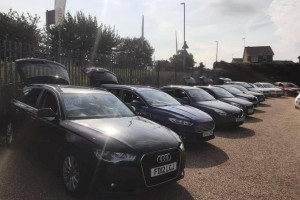 AUTO KOMIS RATY UK