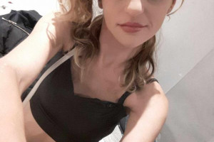 Sexy girl. Kontakt mozliwy staly oraz mozliwosc dlugotrwalych spotkañ w milej atmoswerze Bez irytujacych spogladañ w Telefon albo zegarek w ktorym priorytetem jest time.  Zapraszam Cie skontaktuj sie jak najszybciej