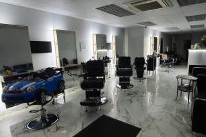 Polski fryzjer na HOUNSLOW  | Polski salon fryzjerski HOUNSLOW