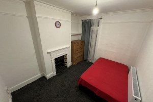 Nie przegap – ładny pokój-dwójka przy samej stacji 7 sisters.