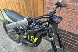 Surron Light Bee x Electric Dirt Bike (Black)